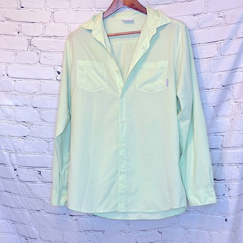 Columbia Lime Green Button Down Blouse Size Small Excellent Condition